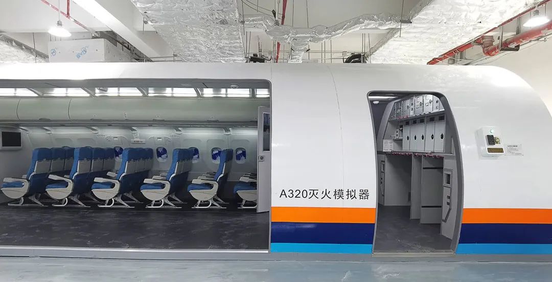 蓄势待飞丨美华航空客舱培训中心模拟器顺利完成验收 - 薛航集团官网